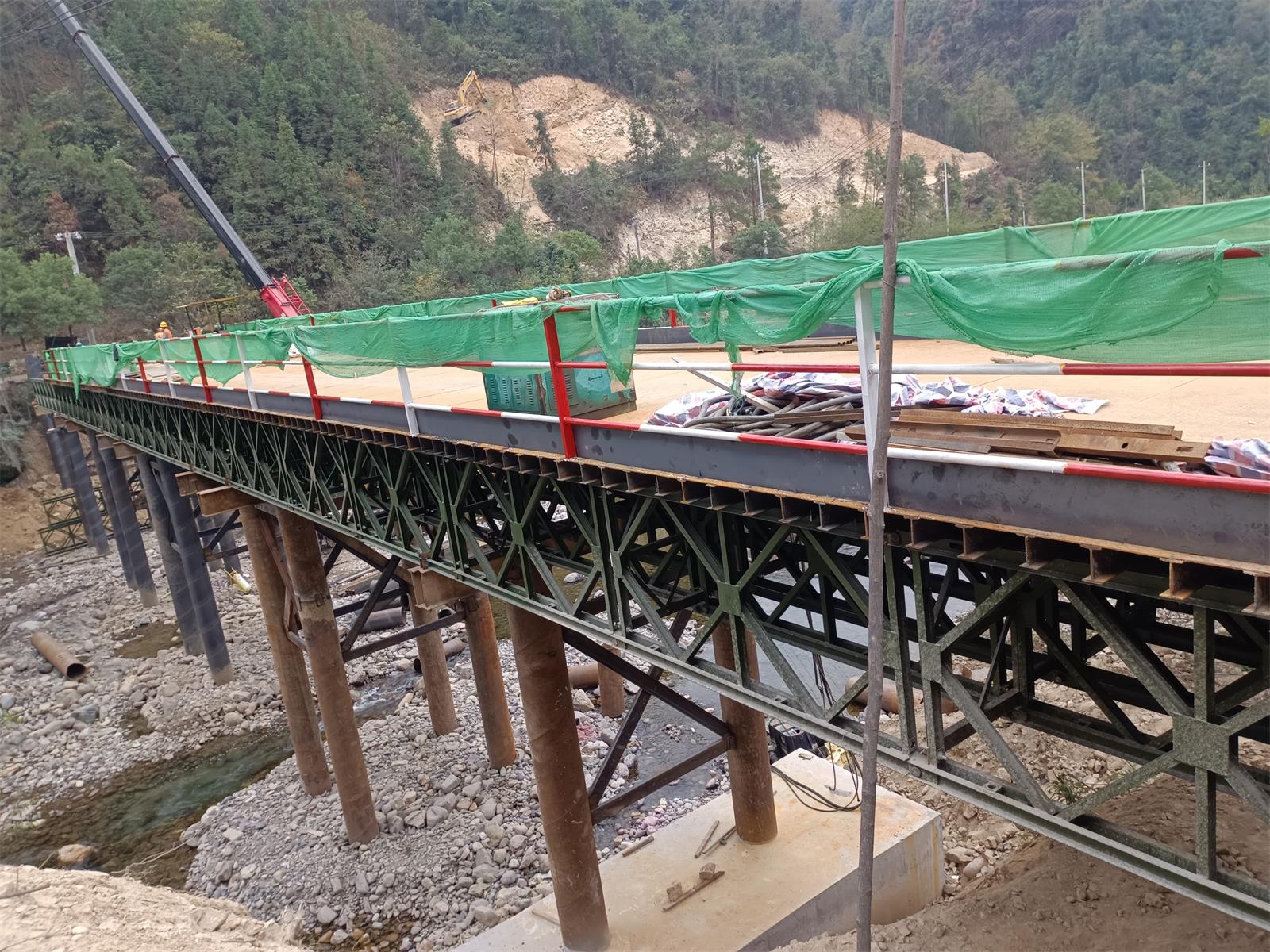 湖南浩潤路橋機械有限公司,郴州公路鋼橋設計制造加工,郴州鋼管樁橋梁設計制造加工